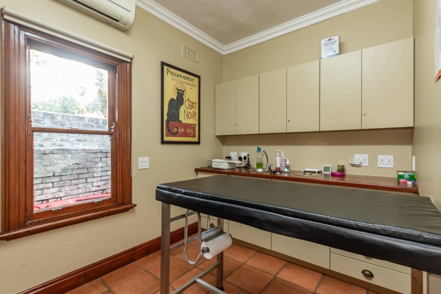 6 Bedroom Property for Sale in Newlands Western Cape